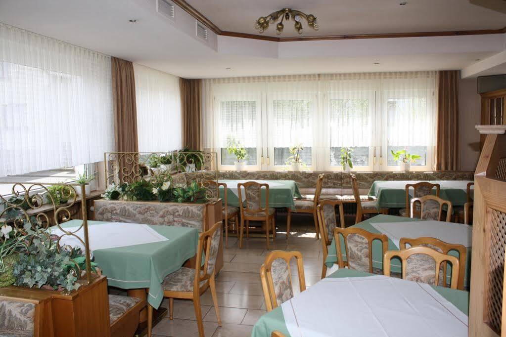Hotel St. Hubertus Wallmerod Buitenkant foto